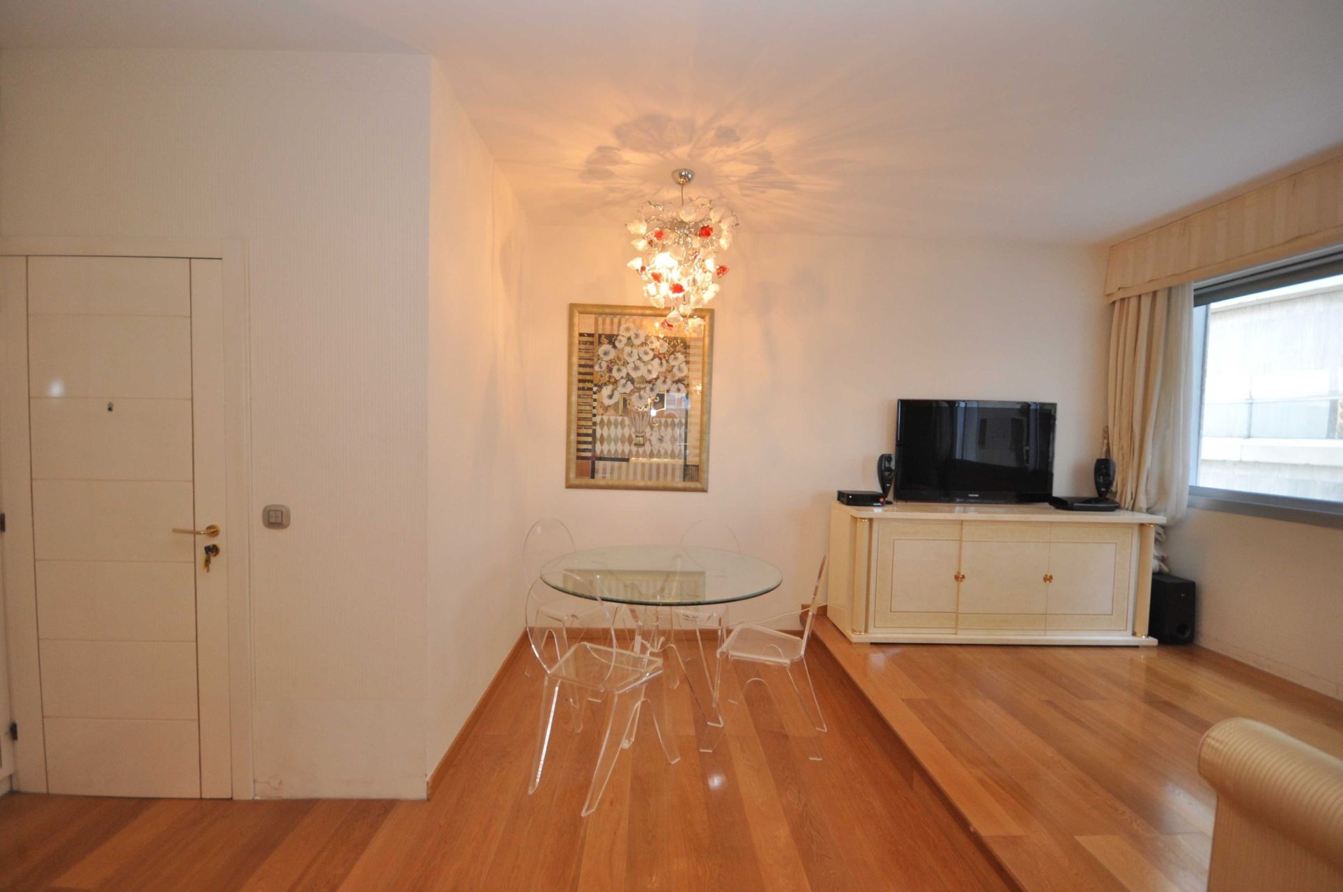 apartment 3 Rooms for sale on MONACO (98000)