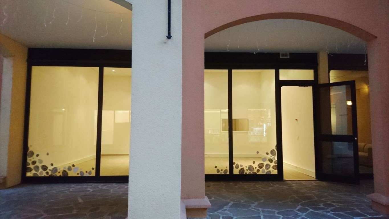 business premises for rent on MONACO (98000)