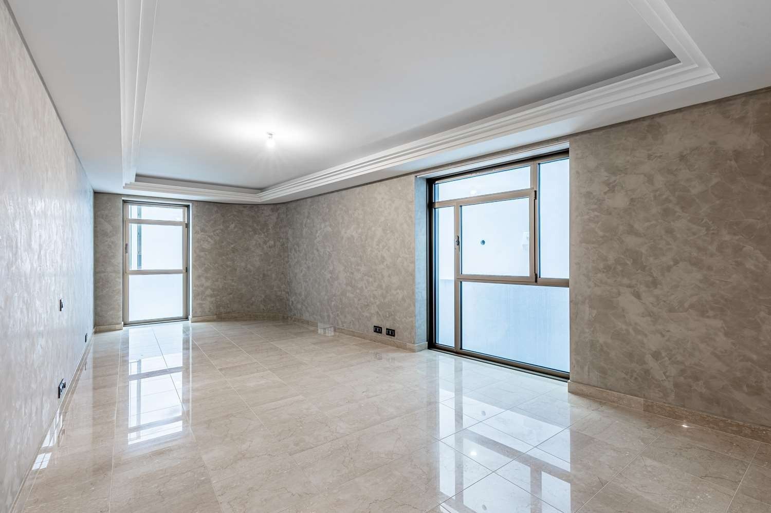 apartment 1 room for rent on MONACO (98000)